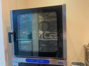 Ozti Convection oven -Brand New condition still under warranty