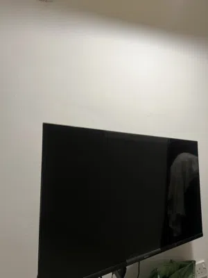 تلفزيون للبيع نظيف