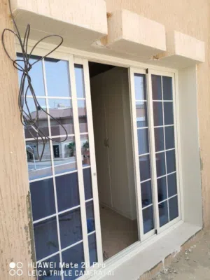 Door and window Aluminium   فني المنيوم وشتر جام سكريت تصليح مطابخ