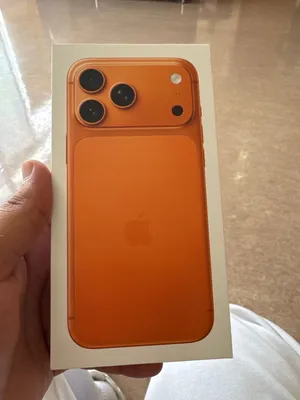 iPhone 17 pro max brand new Du warranty