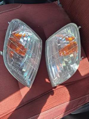 قطع لكسز ls400 و ls430 وتوجد سياره كامله لكسز 400 اغلب القطع موجوده وداخليه نضيفه