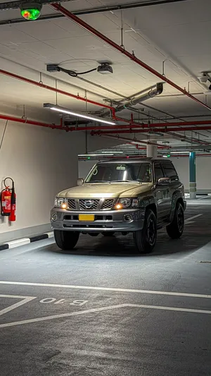 Used Nissan Patrol in Al Dakhiliya