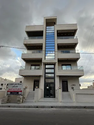 شقة للبيع  طابق اول ، طابق الثاني في أجمل مناطق منطقة الجندول