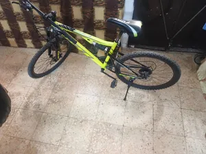 بسكليت مستعمل للبيع بسعر 60 دينار كوشوك جديد