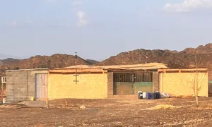 حظيرة كبيره ومجهزة للايجار