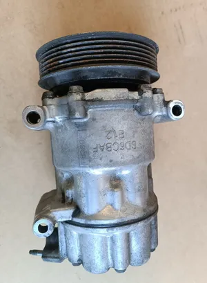 Compresseur, alternateur et démarreur pour moteur diesel 1.6 HDi