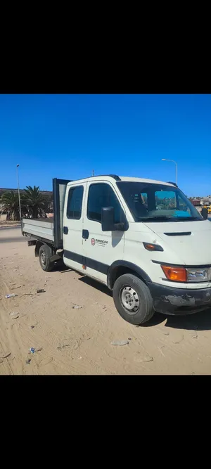 ايفيكو ديلي 35S13 موديل 2003 سياره ربي يبارك نظيفه درجة أوله