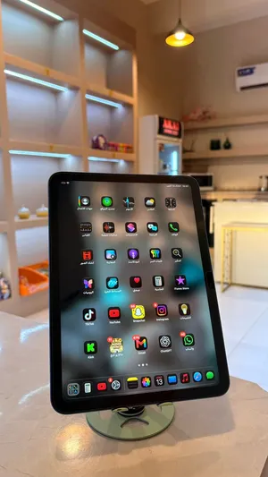 Apple iPad Air 11 128 GB in Al Batinah