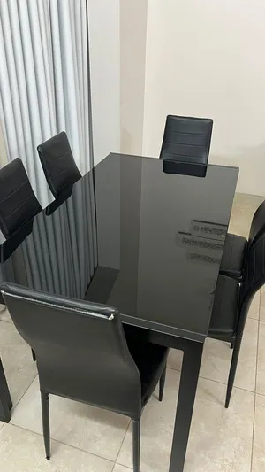 طاولة طعام 6 اشخاص