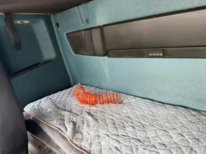 New 2016 Volvo Tractor Unit for Sale - Reliable and Efficient Freight Vehicle