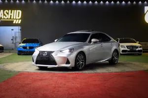 LEXUS IS 300 2018 – GCC SPEC