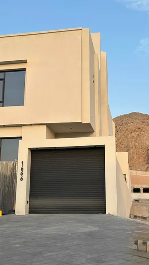 345 m2 5 Bedrooms Villa for Sale in Muscat Amerat