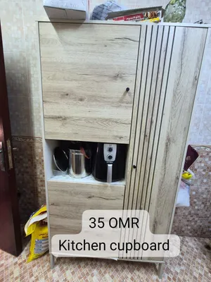Kitchen cabinet in good condition