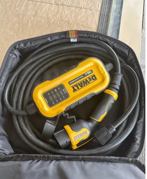 للبيع شاحن سيارة كهربائية 16 - DEWALT أمبير منزلي