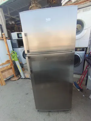 ثلاجه beko بحاله ممتازه ستانليس ستيل
