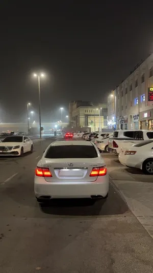 لكزس LS460 2008