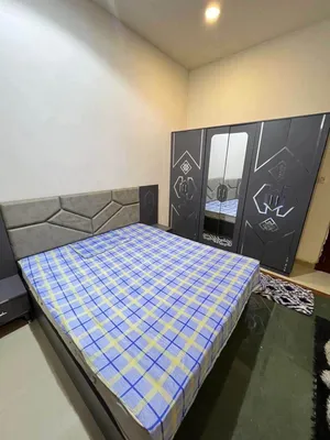 استوديو فرش جديد للايجار New furniture studio for rent