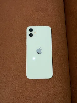 iPhone 12 128 جيجا بطاريه 72 معو شاحن وكفر الجهاز بلمع باك فريم كلو تمام مش مفتوح ولا مغير اشي