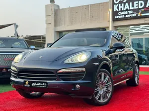 Used Porsche Cayenne in Sharjah