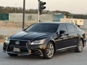 Used Lexus LS in Sharjah