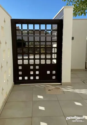 فبلا تجاريه من دورين وملحق تصلح لشركات لعيادات ف منطقه ابو سته