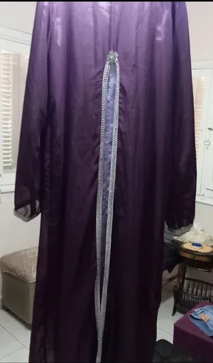 فساتين للسهره كل واحد له سعره اسعارهم مختلفه