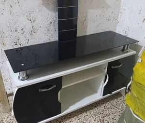 ميز بلازمه تصميم تركي نضيف مثل صورا لبيع