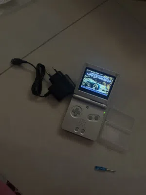 Game boy لعشاق العاب القديمة
