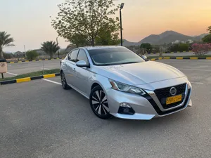 Used Nissan Altima in Muscat