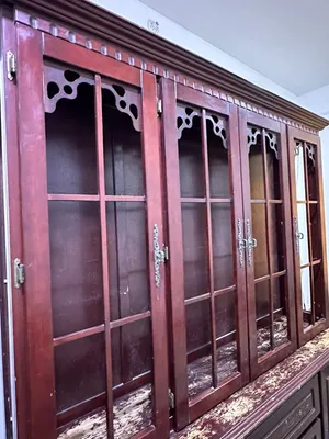 معرض زجاج مصنوع من خشب زان أصلي قديم للبيع
