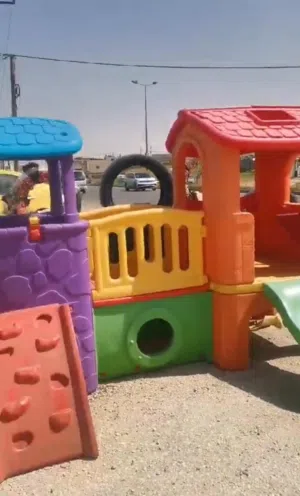 نشتري اثاث والعاب مستعمل حضانات وروضات ومدارس ومراكز