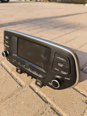 for sale original radio for hyundai tuscan 2020 and above in excellent condition