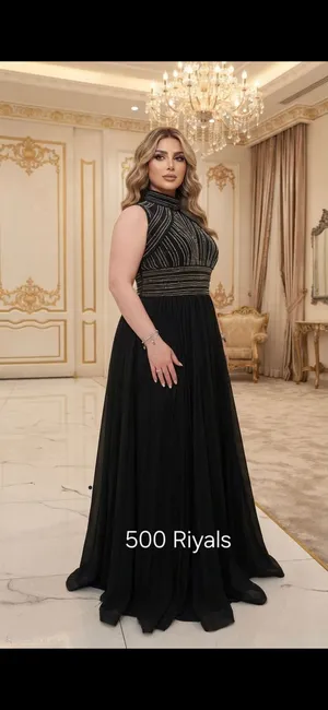 فساتين سهرة فخمة(تم تعديل السعر )
