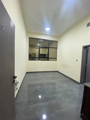 25 m2 Studio Apartments for Rent in Al Ain Al Jimi