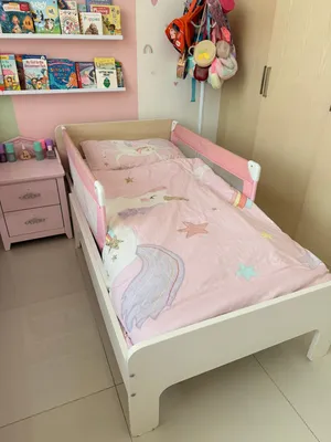 Like New Extendable kids bed for sale