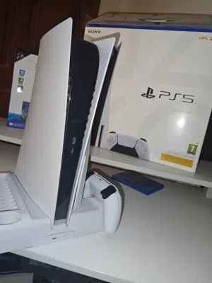 للبيع ps5 ب ذراعه الأصليه و قاعده تبريد 3800 ب الحسابات والألعاب الي فيهن تحديث (13.00)