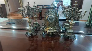 انتيكات نحاسيه مطعمه بالرخام ومرايا مذهبه