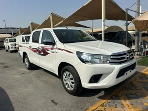 Used Toyota Hilux in Sharjah