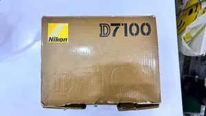 كأمره نيكون D7100