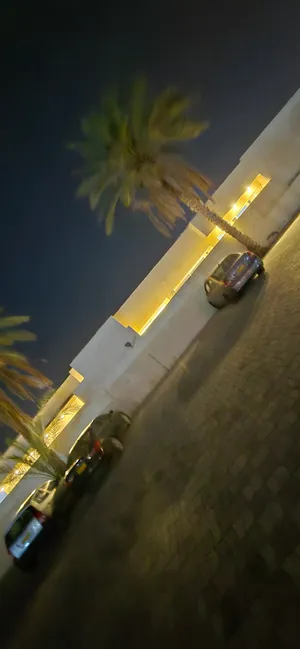 Unfurnished Yearly in Muscat Al-Hail
