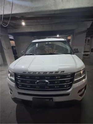 Ford Explorer 2016 white colour