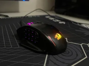Redragon M908