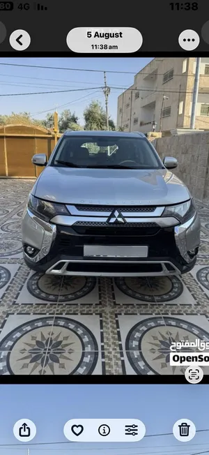 مستوبيشي اوتلاندر 2019 فل كامل بصمة ابواب وبصمة تشغيل وفتحه وجلد وهاندبريك كهربائي مواصفات نادره
