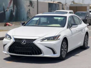 لكزس موديل 2023 ES350 خليجي ضمان دخول السعودية وتسجيل السعودية بدون حوادث