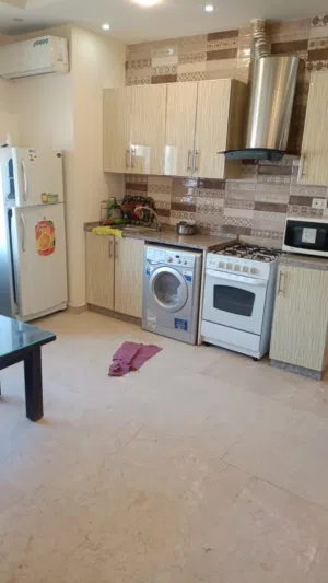 استوديو فاخر للإيجار في منطقة السابع من المالك مباشرة