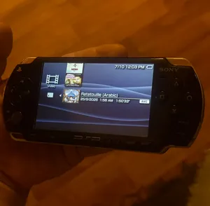 جهاز PSP 2000 (Slim) معاه كارت ميموري 58 جيجا مليان العاب و برامج و افلام