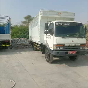 Used 2006 Mitsubishi Box Truck for Sale