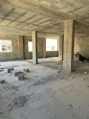 شقة عظم شارع السكة