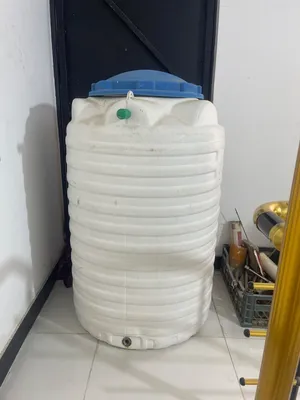 مبرده مستعمله بس نظيفه تحتاج فقط ليف أو حلفه ودارب ماي 250 لتر ربع طن اثنينهم ب 150 يباعن سوه مابيه