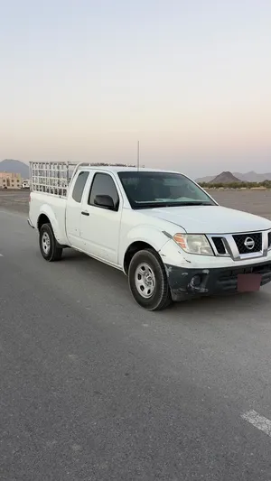 Used Nissan Navara in Al Dakhiliya